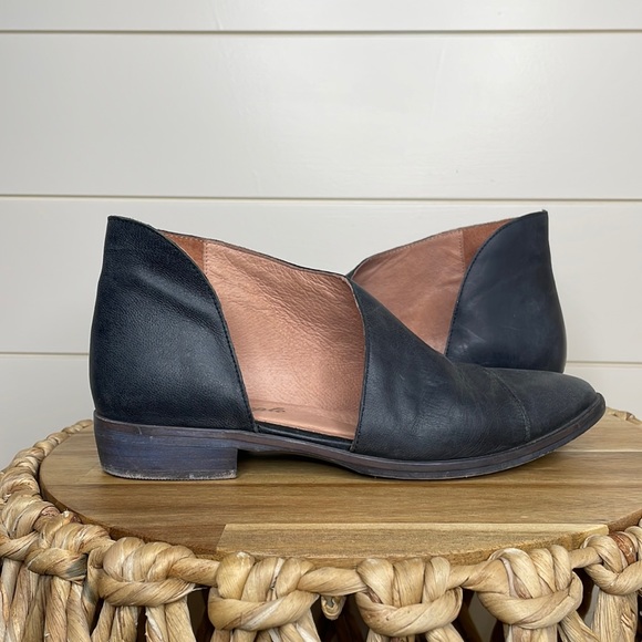 Free People Royale Booties Cut Out Loafer Black Leather Size 36 - Picture 1 of 9